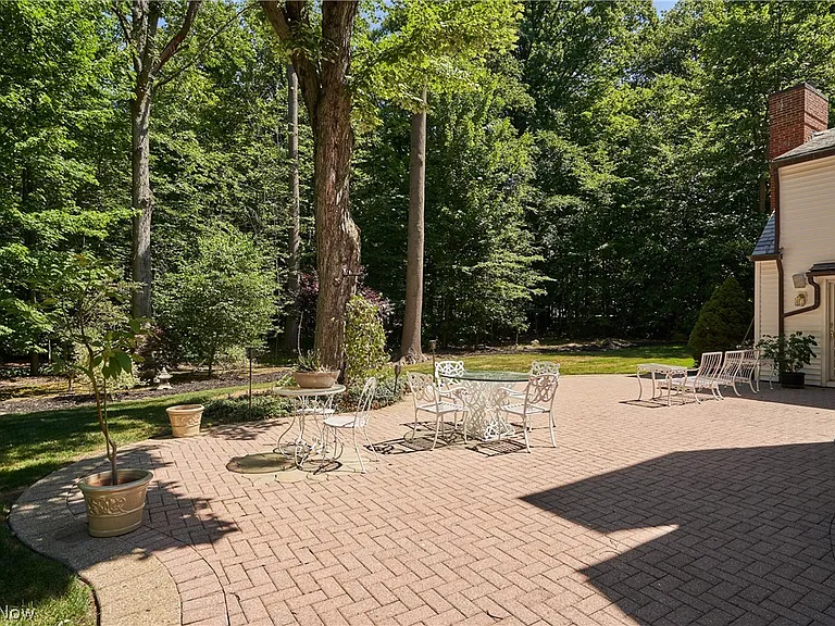 6933 Gates Rd — Photo 16