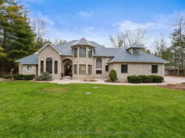 9923 Parkview Cres, Lambton Shores, ON N0M 1T0