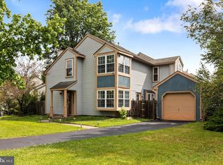 1 Cottonwood St, Newtown, PA 18940