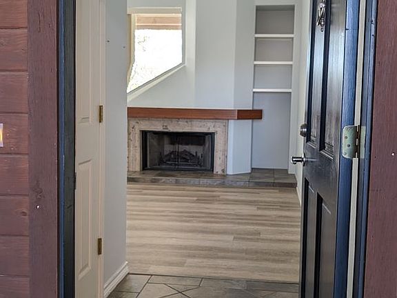 2nd image of 300 San Gabriel Village Blvd APT 821