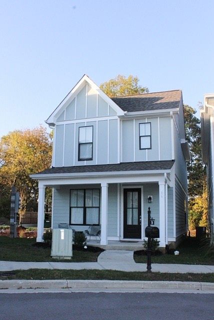 1st image of 786 Cottage Park Dr