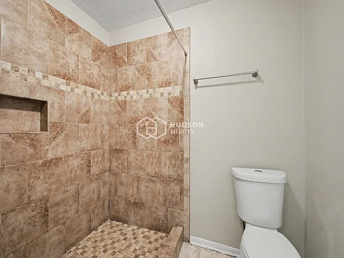 9127 Cypress Square Dr — Photo 20