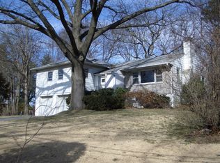 508 Hommocks Rd, Mamaroneck, NY 10543