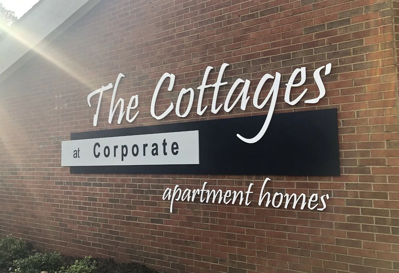 Cottages at Corporate — Photo 2