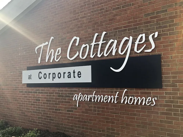 Cottages at Corporate — Photo 2