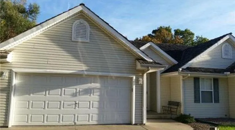 1809 Glenn Hendren Dr