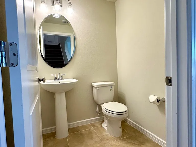10457 Folly Beach Rd — Photo 20