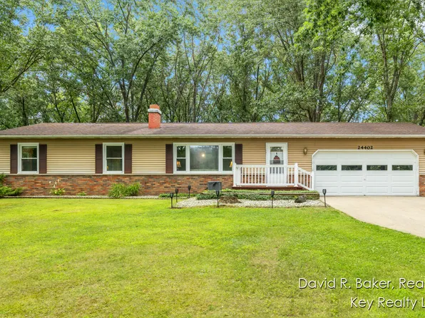 24402 Thousand Oaks Dr, Mattawan, MI 49071