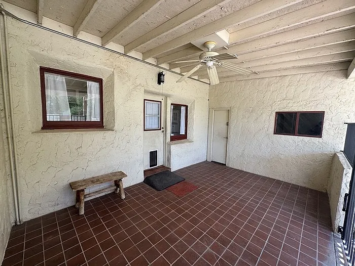 1445 E Flower St — Photo 18