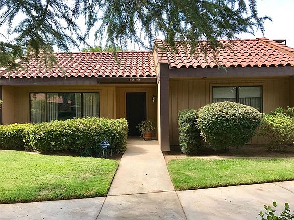 2nd image of 1819 W Santa Ana Ave