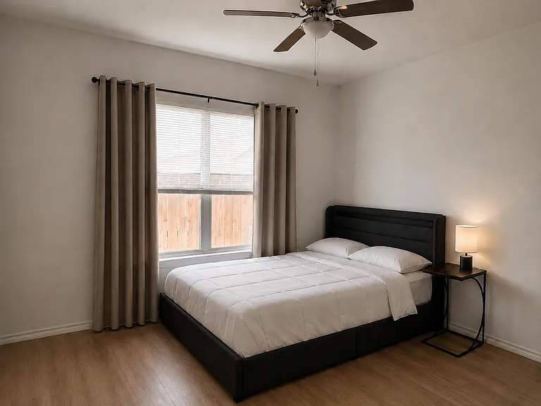 5532 Itasca St #B — Photo 5