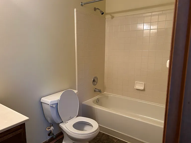 Full bathroom in second bedroom