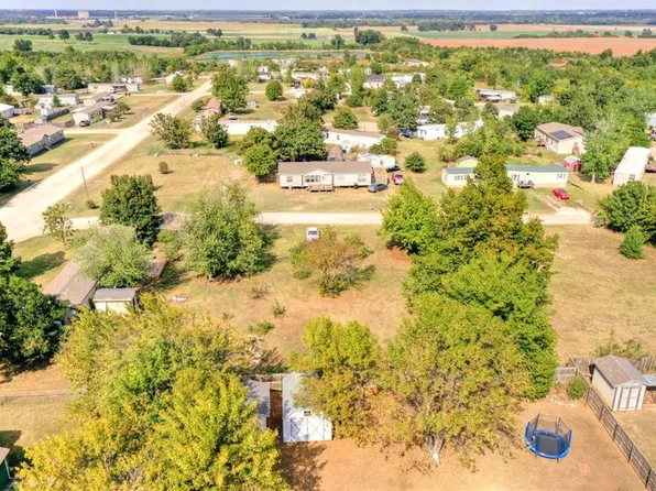 103 Savanna Pl #34, Shawnee, OK 74804