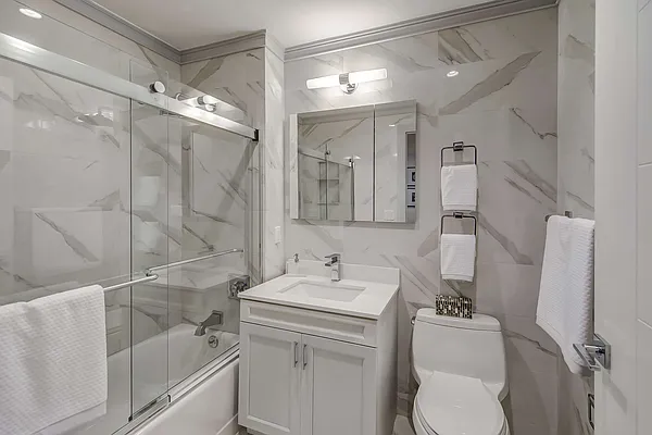 Rented by News Realty | media 33