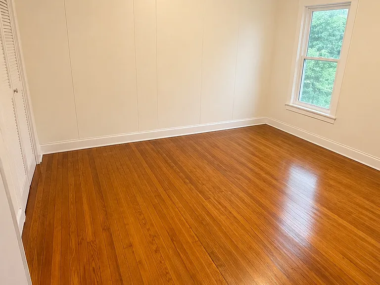 33 Lincoln St #1 — Photo 8