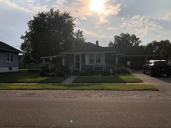 109 S 3rd Ave, Haubstadt, IN 47639