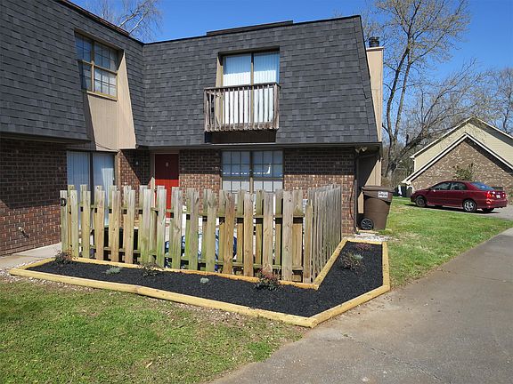 2nd image of 9003 Creekside Ln APT D