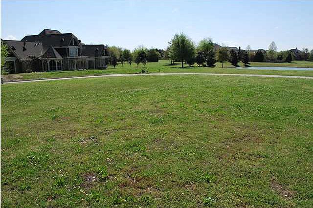 2nd image of 3629 Lockwood Ln
