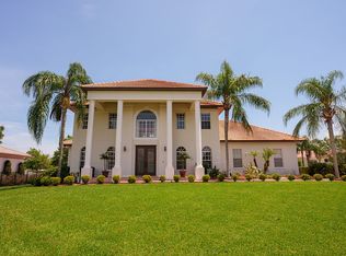 18911 Apian Way, Lutz, FL 33558