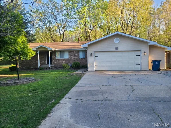 17158 Howard St, Dexter, MO 63841