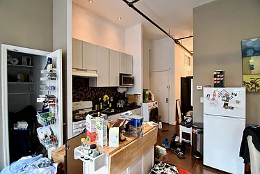 Rented by Safdie Realty Group