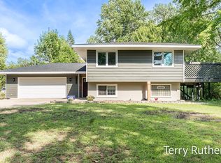 17802 170th Ave, Spring Lake, MI 49456