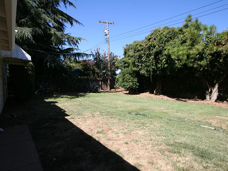 2736 Northglen St — Photo 26