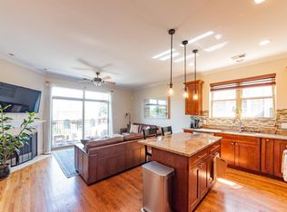 3241 W Palmer St #3DE, Chicago, IL 60647