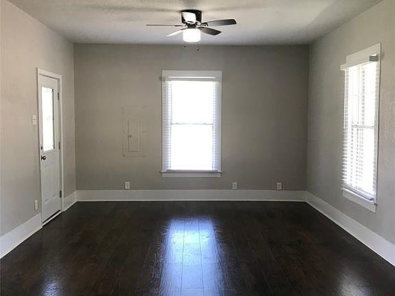 2nd image of 2116 N Oak Ave