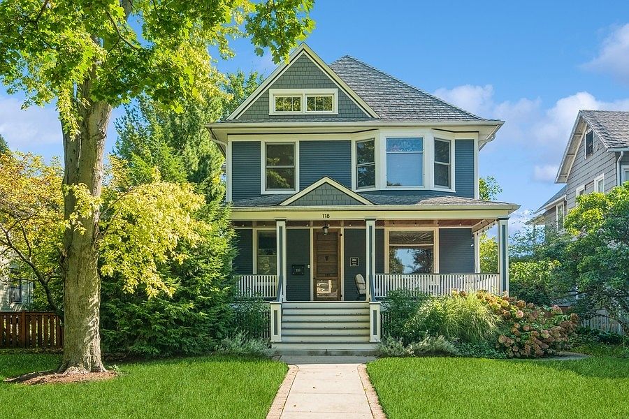 1st image of 118 Wesley Ave