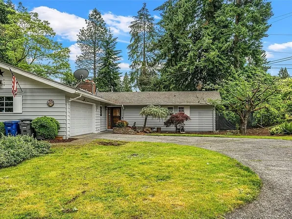 402 168th Ave SE, Bellevue, WA 98008
