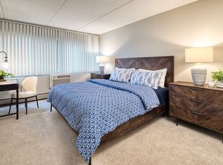 Briarwood Terrace Apartments, Prospect Heights, IL 60070