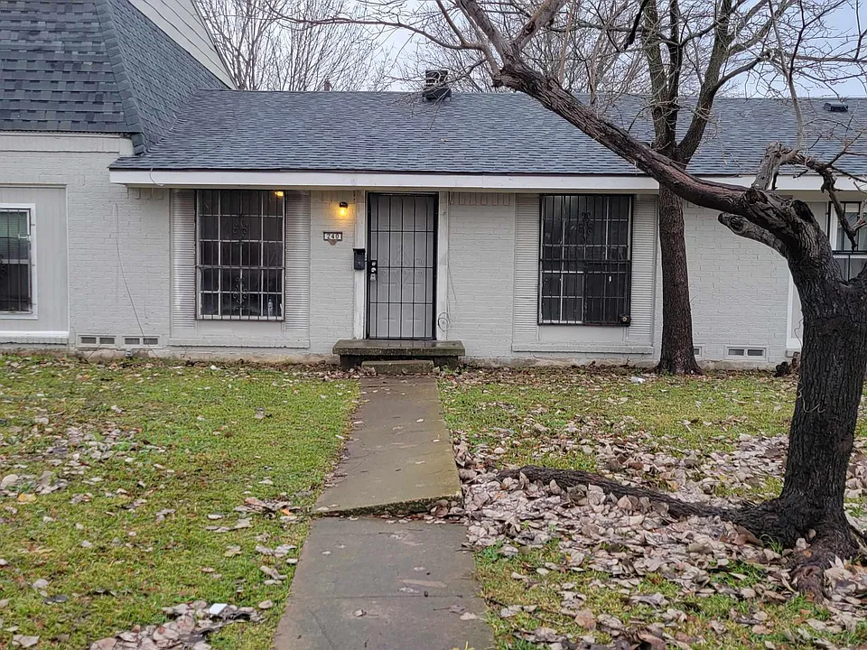 240 Ezekial Ave