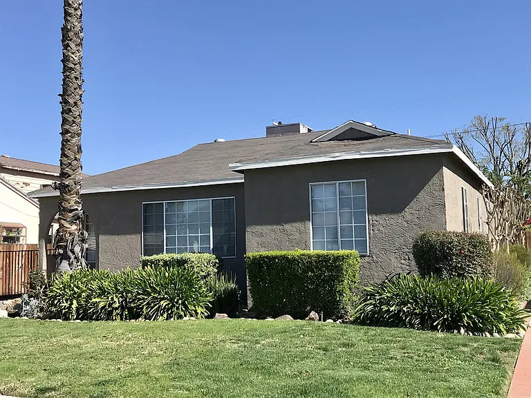 6468 Zelzah Ave — Photo 2