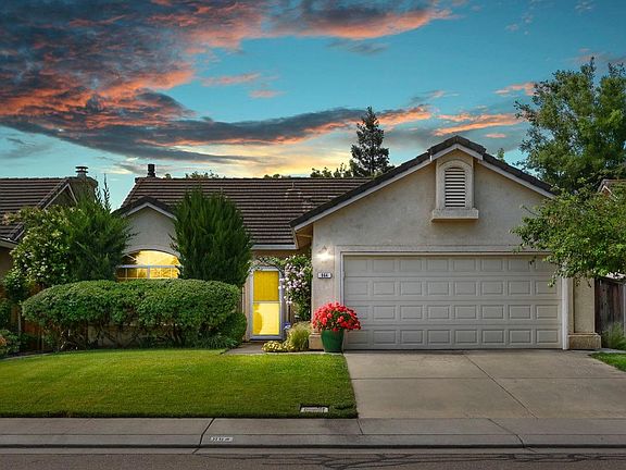 3rd image of 964 Pearwood Cir