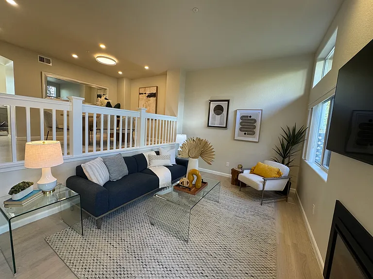 1755 California Dr #8 — Photo 6