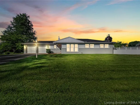 1310 Hibiscus Drive, Clarksville, IN 47129