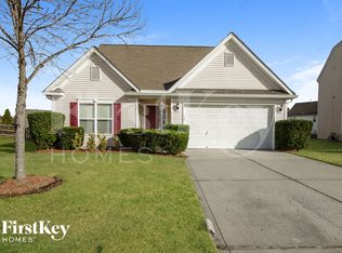 11618 Village Pond Dr, Charlotte, NC 28278