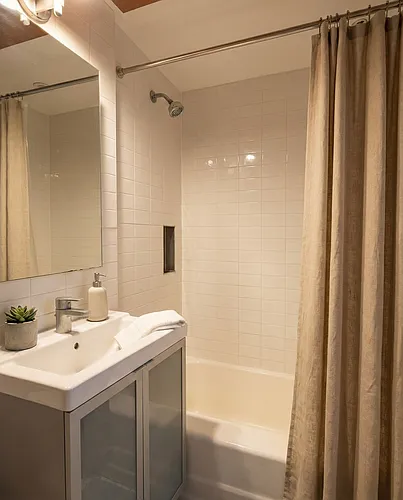 849 Beacon St #3 Photo 1