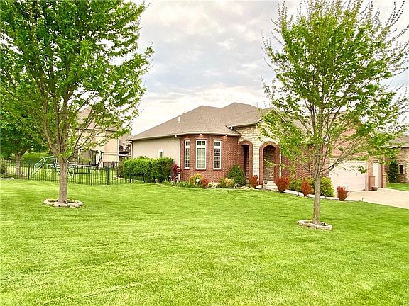 3rd image of 1230 Austin Ct