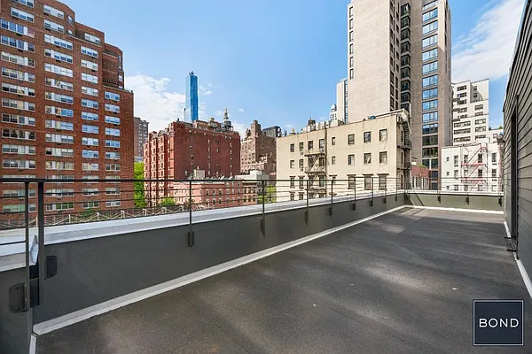 Rented by Bond New York | media 5