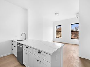 317 Court St FLOOR 3, Brooklyn, NY 11231