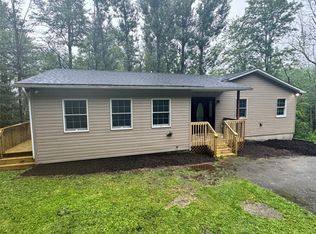 203 Beaver Lake Cir, Windsor, NY 13865