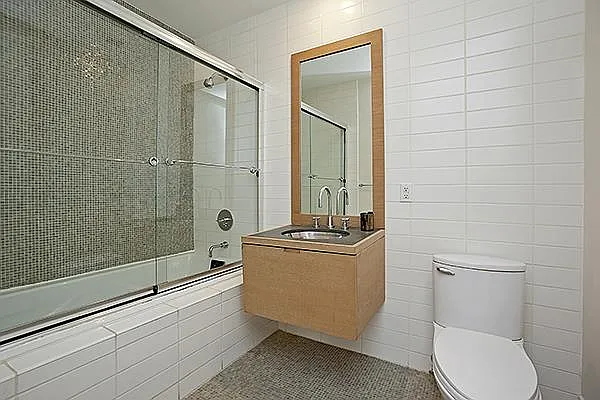 Rented by R New York | media 12