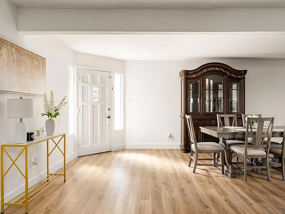 5th image of 41 E Palomar St