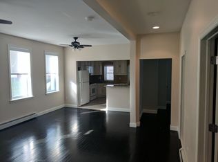 530 Art Ln, Ridgefield, NJ 07657