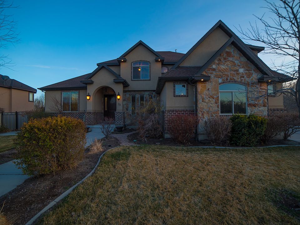 1st image of 23 W 1450th St N
