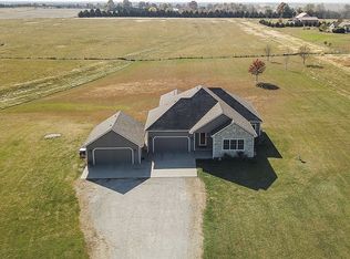 4324 Thomas Rd, Wellsville, KS 66092
