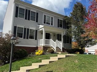 305 Garden Ct, Gibsonia, PA 15044