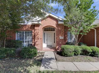 4546 Brittany Ln, Grand Prairie, TX 75052